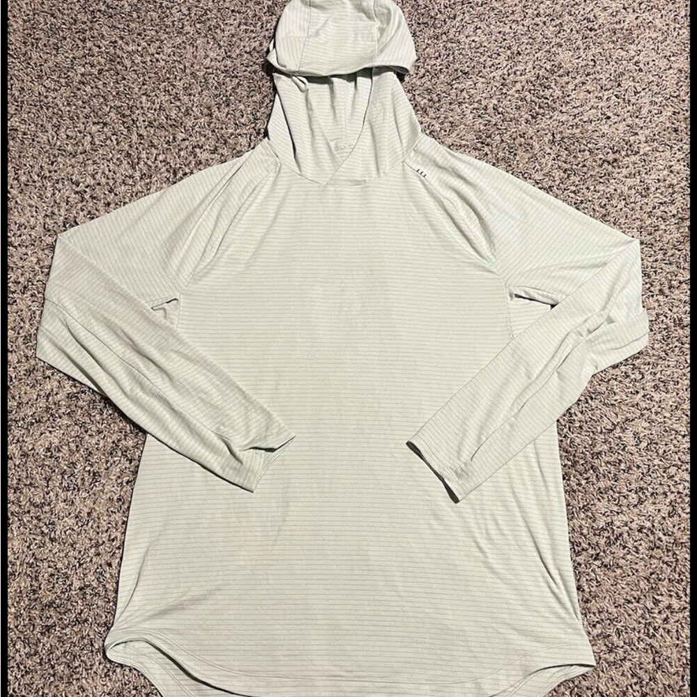 Lululemon men’s light comfortable hoodie